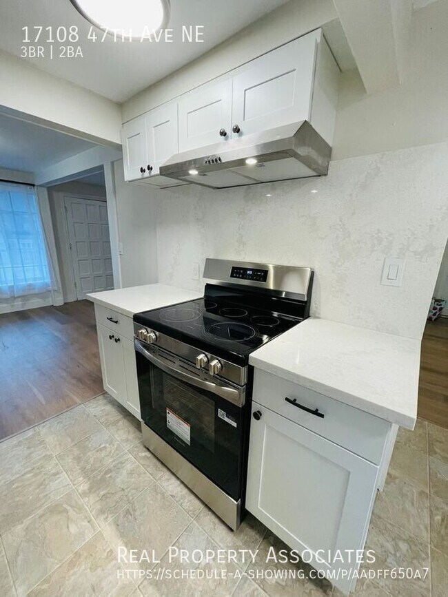 Foto del edificio - 17108 47th Ave NE