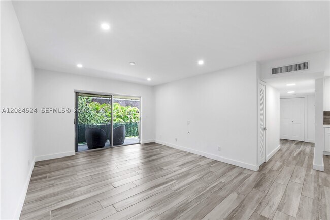Building Photo - 9003 SW 138th St