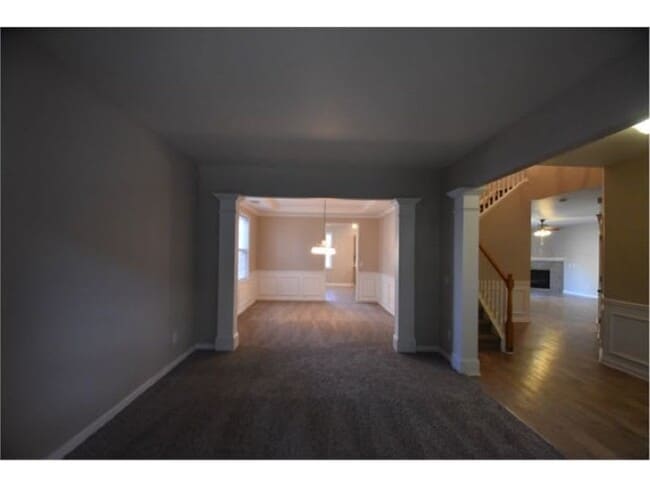 Building Photo - 507 Waterfall Dr