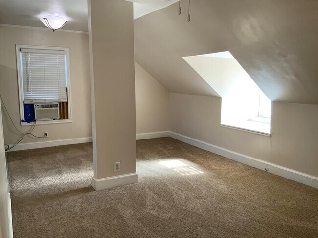 Foto del edificio - 660 E Morningside Dr NE
