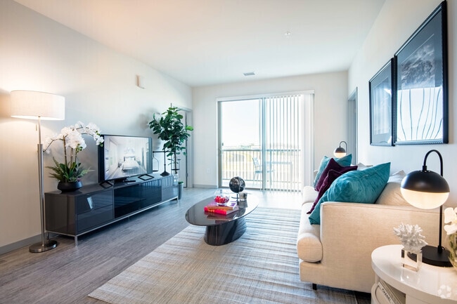 2BR, 2BA - 1057SF - Elevate Apartments