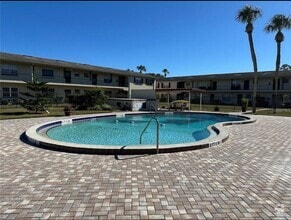 Building Photo - 5505 Hernandes Dr