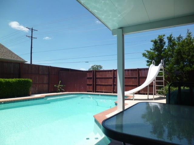 Foto del edificio - 237 Bricknell Ln