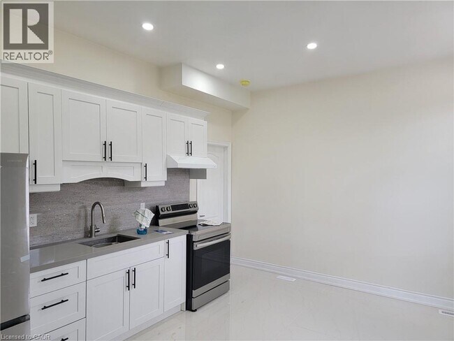 Photo du bâtiment - 103 Peel St