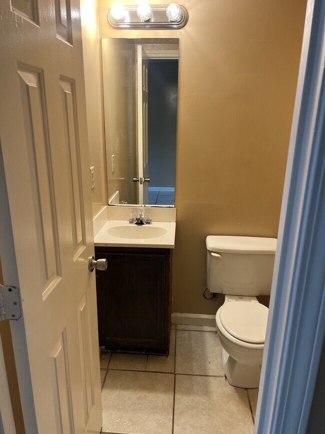 Building Photo - 2625 Evans Mill Dr