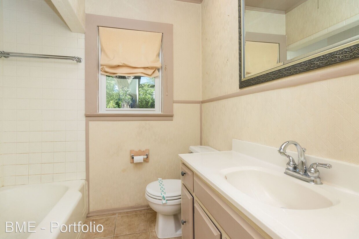 Primary Photo - 3 br, 2 bath House - 411 Sunset