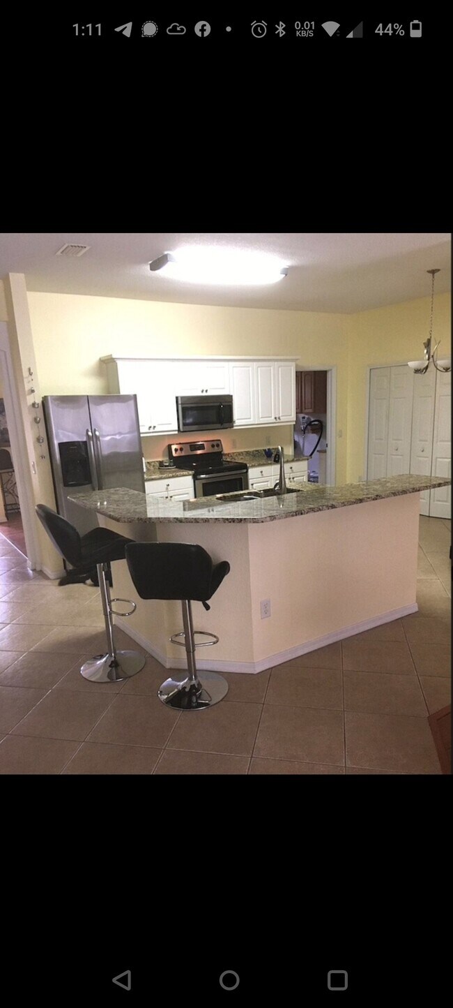 Foto del edificio - 2443 Comet Ln