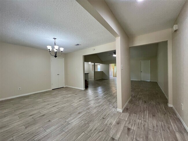 Foto del edificio - 11842 S Fairhollow Ln