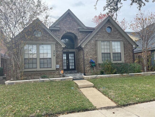 Building Photo - 304 Cimarron Trail