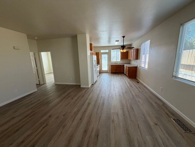 Building Photo - 5910 Sapphire Ridge Ct