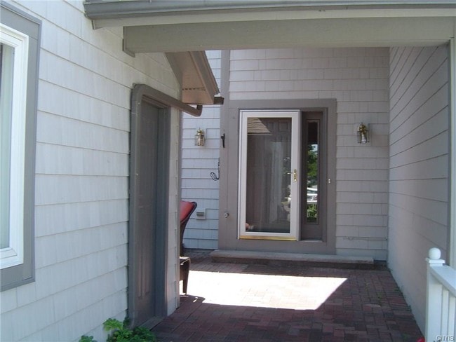 Foto del edificio - 348 Summerhaven Dr N