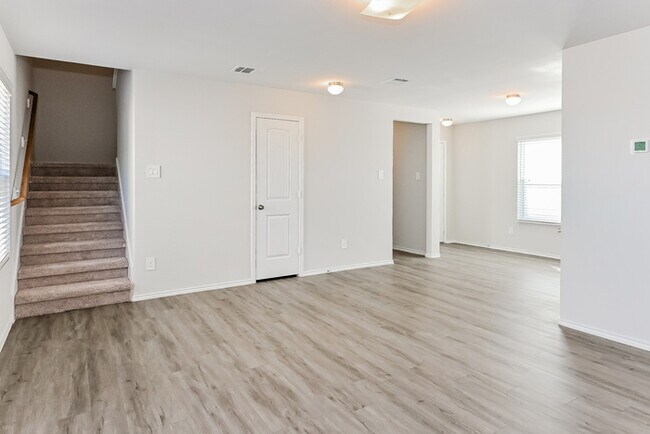 Building Photo - 1031 Imperial Bend Dr