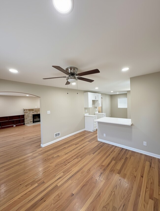 Foto del edificio - 5125 Highview Dr