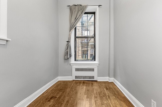 Photo - 120 E 83rd St Apartment