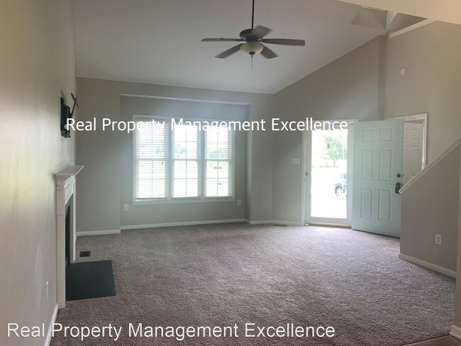 Foto del edificio - 3 br, 2 bath House - 55 Lisa Dr.