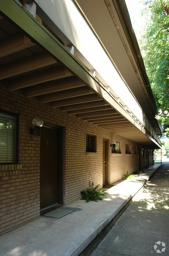 Building Photo - 4326 Cole Ave