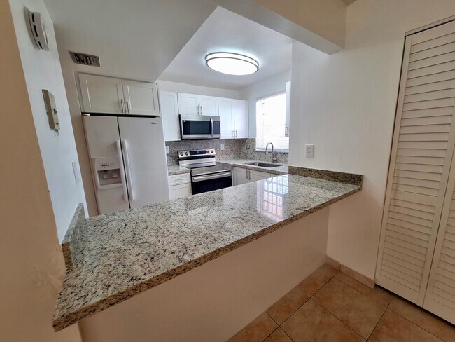 Foto del edificio - 8889 Fontainebleau Blvd