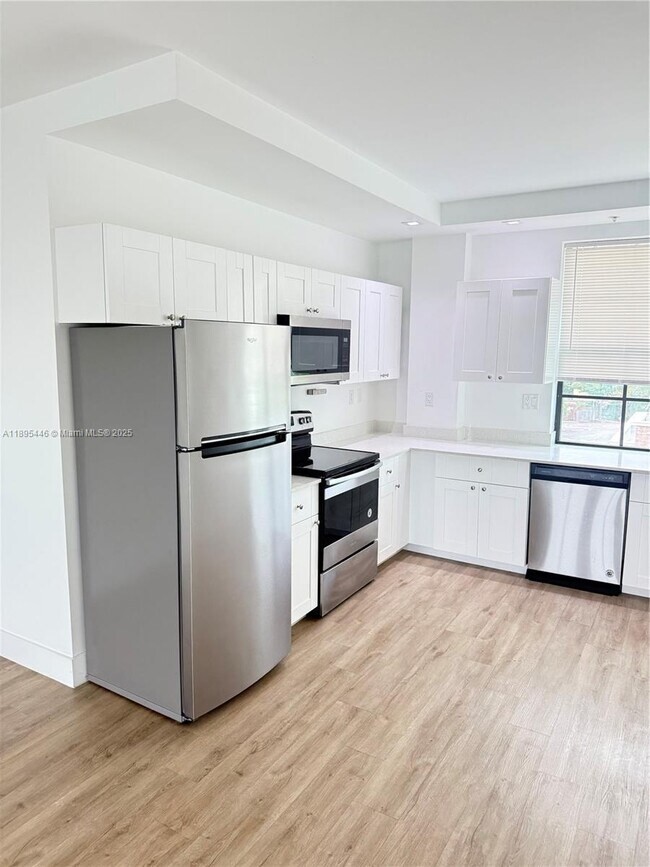 Foto del edificio - 4100 SW 64th Ave