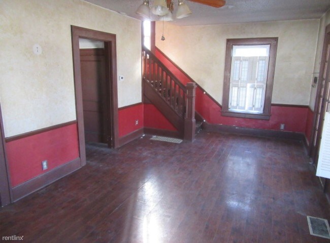 Building Photo - 3 br, 2 bath House - 536 Oakwood Ave