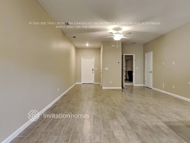 Foto del edificio - 546 Cherry Ridge Dr