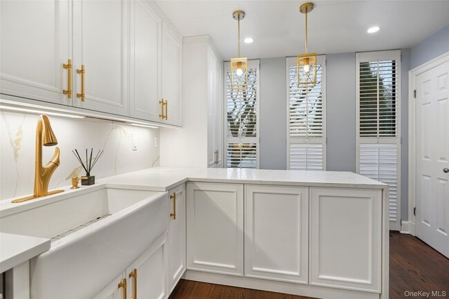 Building Photo - 36 Waters Edge