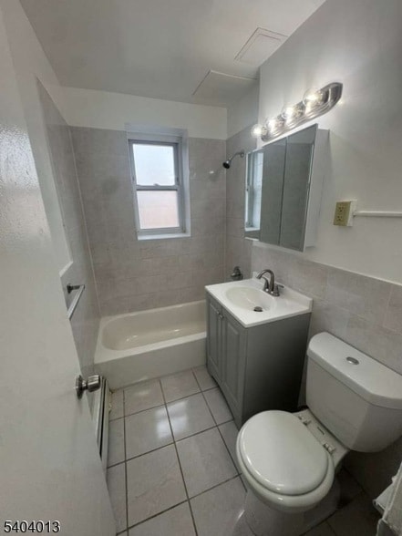 Building Photo - 711 Plainfield Ave