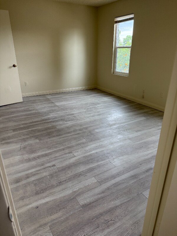 Foto del edificio - 2472 New Ave