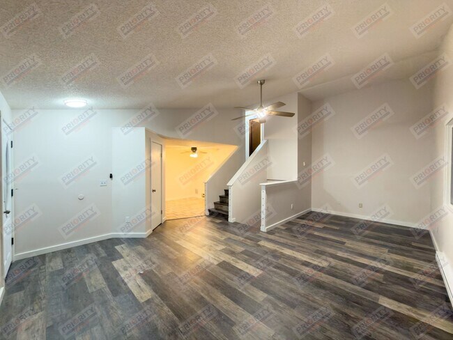 Foto del edificio - Single family home with a garage