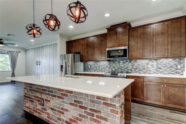 Building Photo - 12315 Bayou Flats Ln