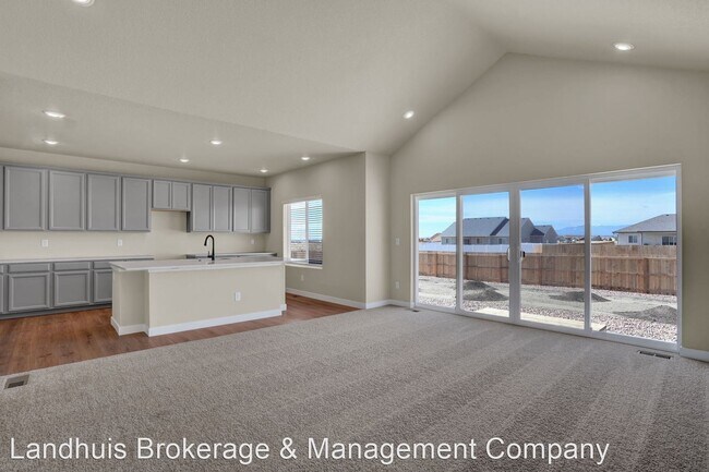 Foto del edificio - 3 br, 2 bath House - 823 E Maybell Dr