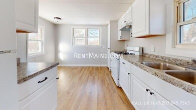 Building Photo - 30 Exeter Rd