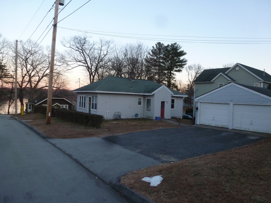 Primary Photo - 8 Pioneer Rd
