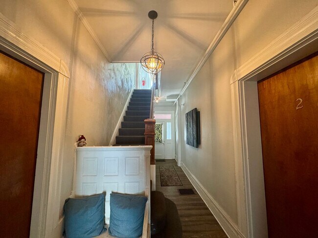 Foto del edificio - 4451 Highridge St