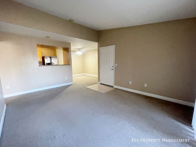 Foto del edificio - 5055 W Hacienda Ave