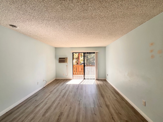 Building Photo - 10278 Black Mountain Rd