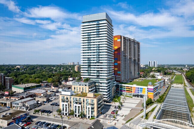 Building Photo - West22
