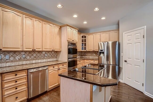 Building Photo - 15510 Robsart Ct, Charlotte, NC, 28277