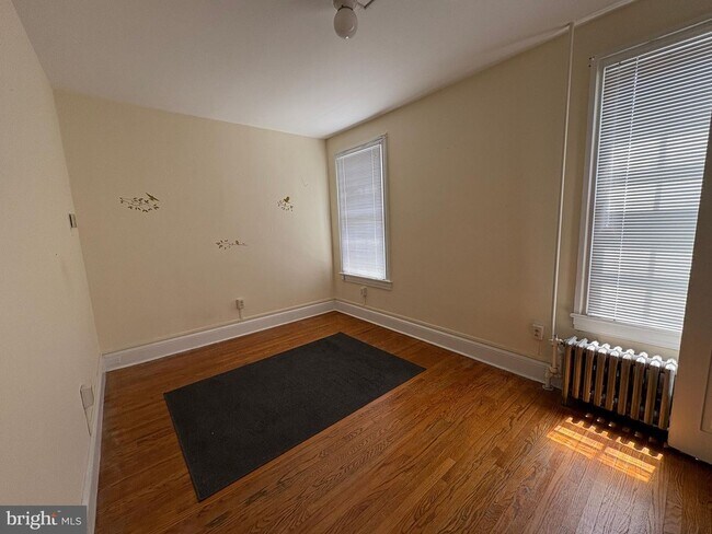 Foto del edificio - 224 Farnsworth Ave