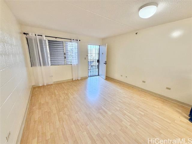 Foto del edificio - 1074 Lunalilo St