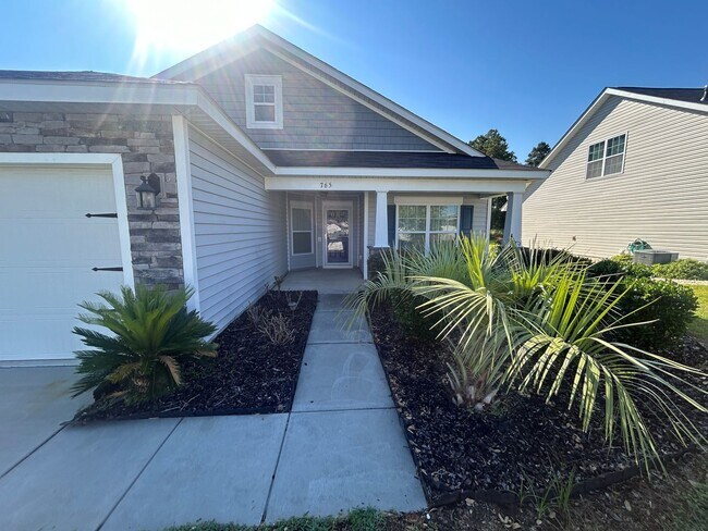 Photo - 765 Old Castle Loop House