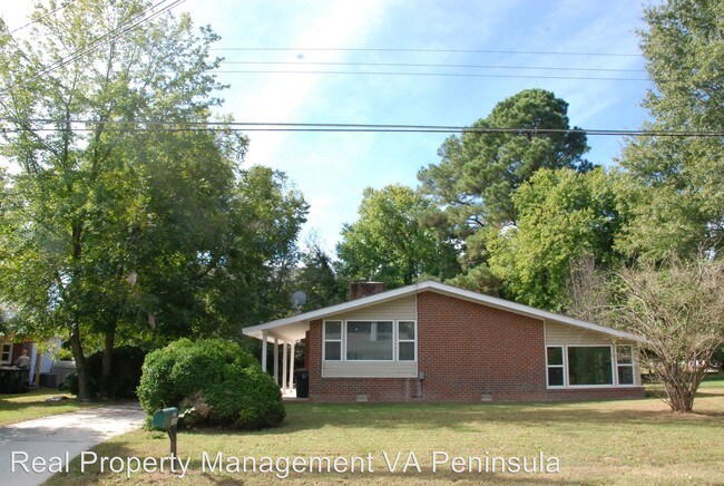 Foto del edificio - 3 br, 2 bath House - 103 Caran Road