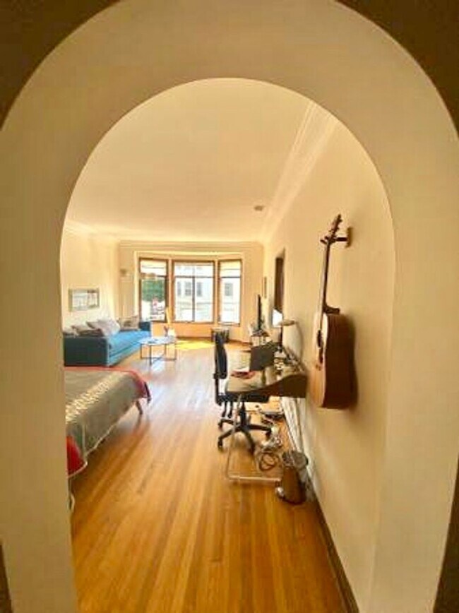 Foto del edificio - 2300 North Point St