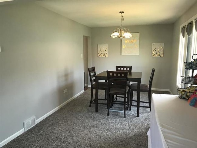 Building Photo - 8443 165th Place, Tinley Park, IL, 60487