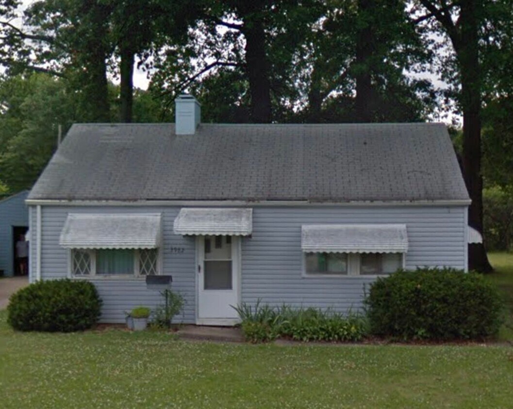 3982 Gregus Ave, Lorain, OH 44055 House Rental in Lorain, OH