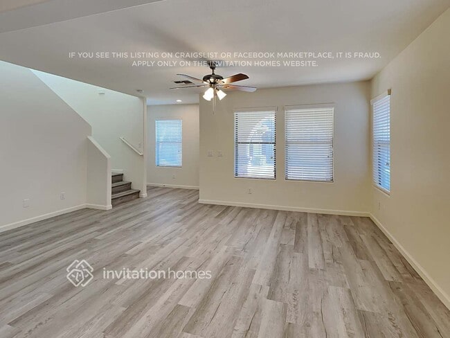 Foto del edificio - 5853 E Hoover Ave