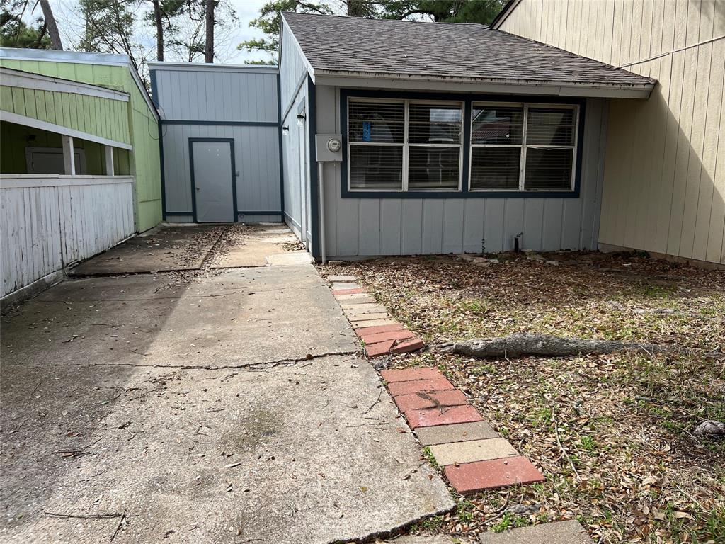 32 Harbour Row Dr, Coldspring, TX 77331 Room for Rent in Coldspring