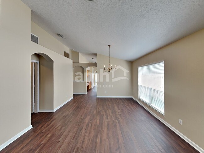 Foto del edificio - 10407 Paragon Pl
