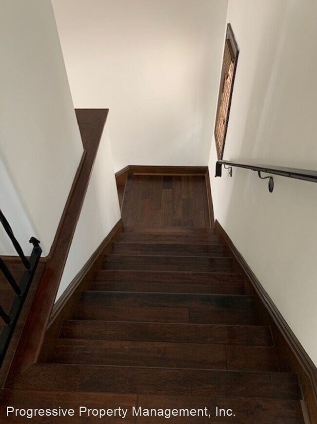 Foto del edificio - 3 br, 2 bath House - 402.5 Dahlia Avenue