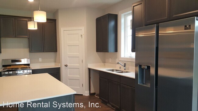 Building Photo - 3 br, 3 bath House - 226 Jade Trail North