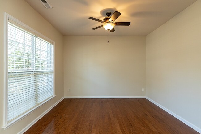 Foto del edificio - 5 bedrooms house for rent